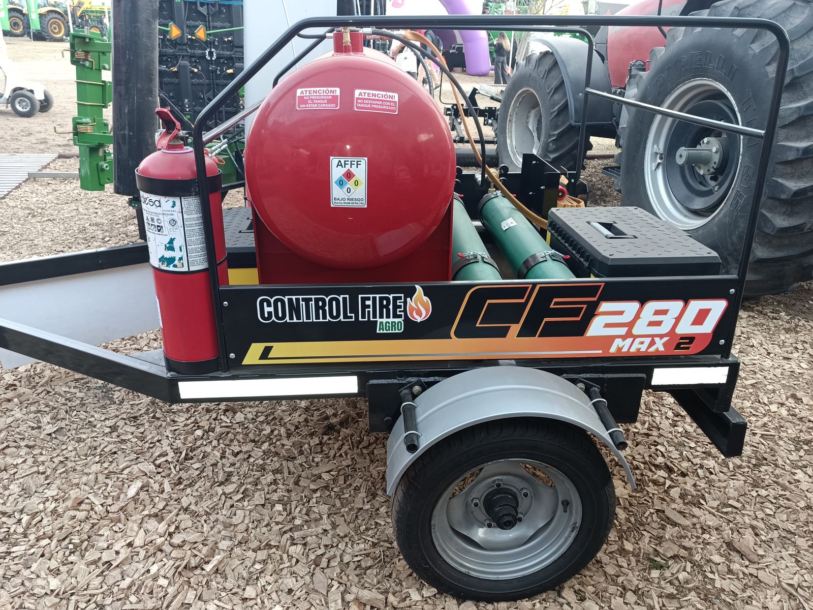Control Fire CF 280 · equipo sobre remolque